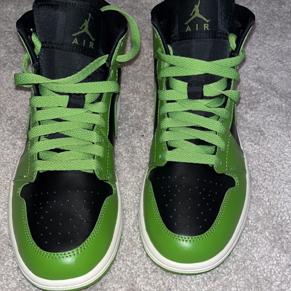 Authentic! Air Jordan 1 SE